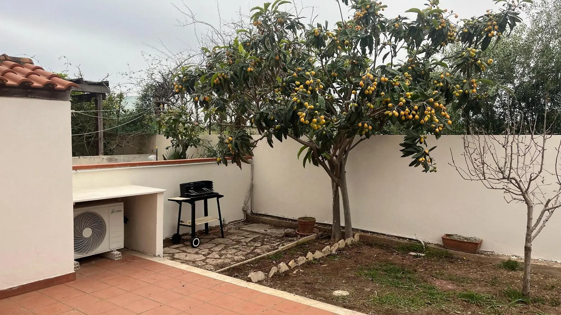 شقة Casa Vacanza Il Nespolo مارينا دي راغوزا إيطاليا